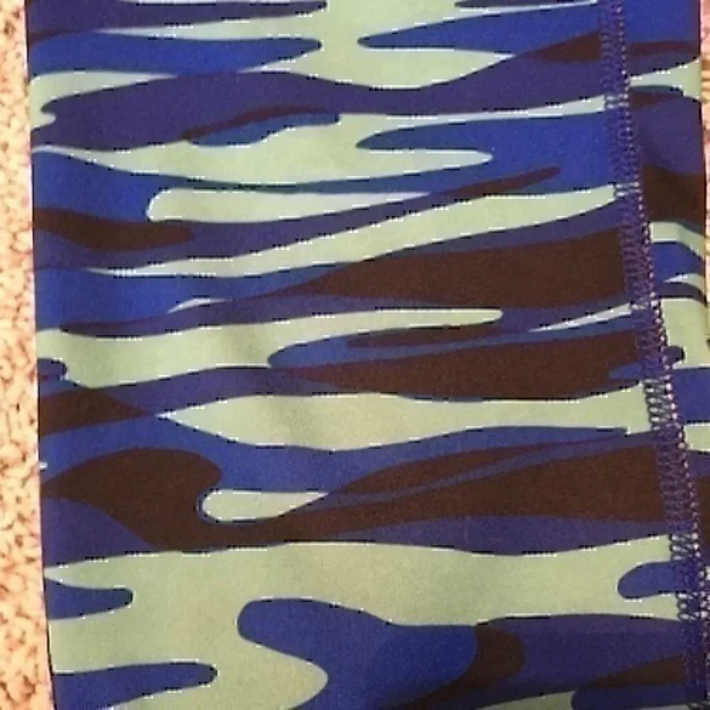 Old Navy Girls size large 10/12 Capri leggings